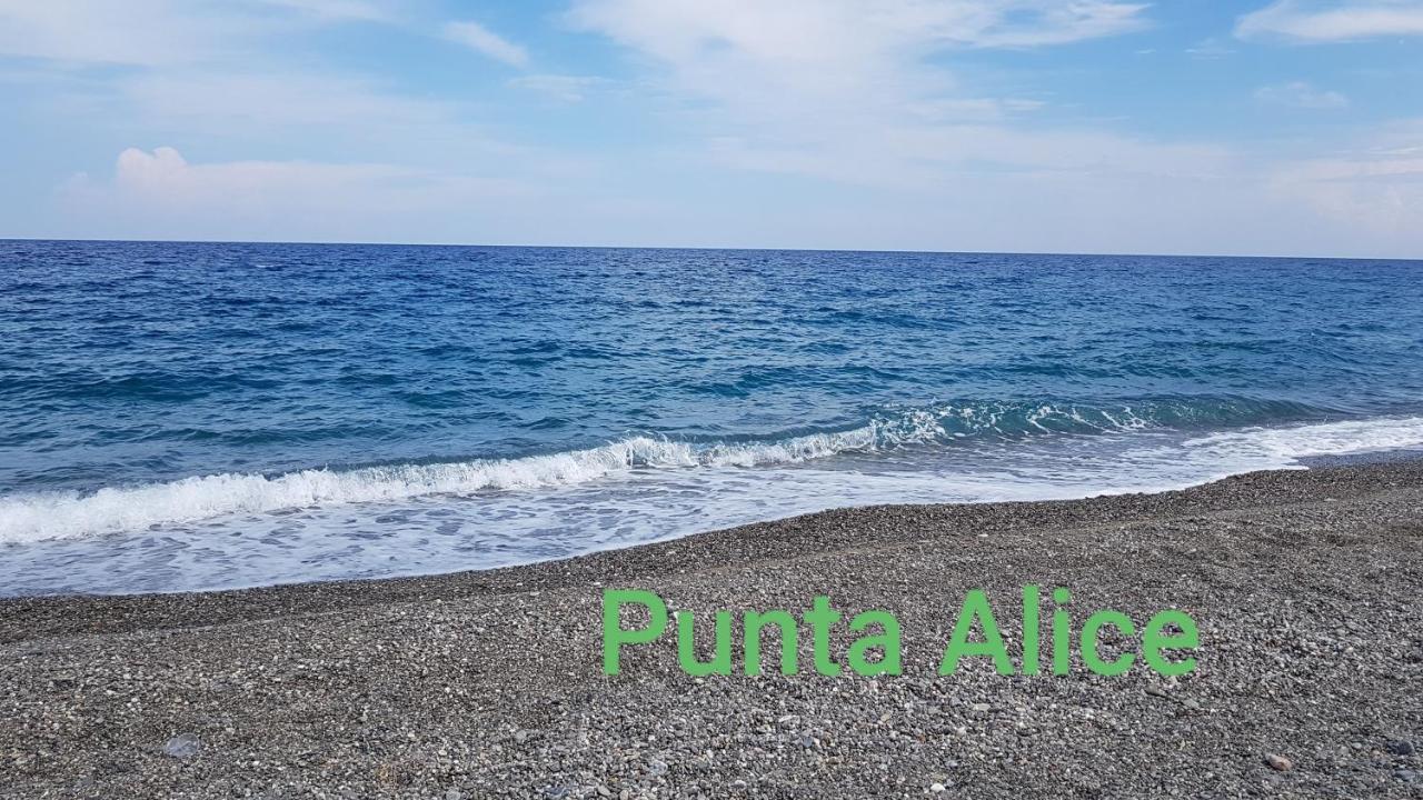 Finestra Sul Glicine Cirò Marina